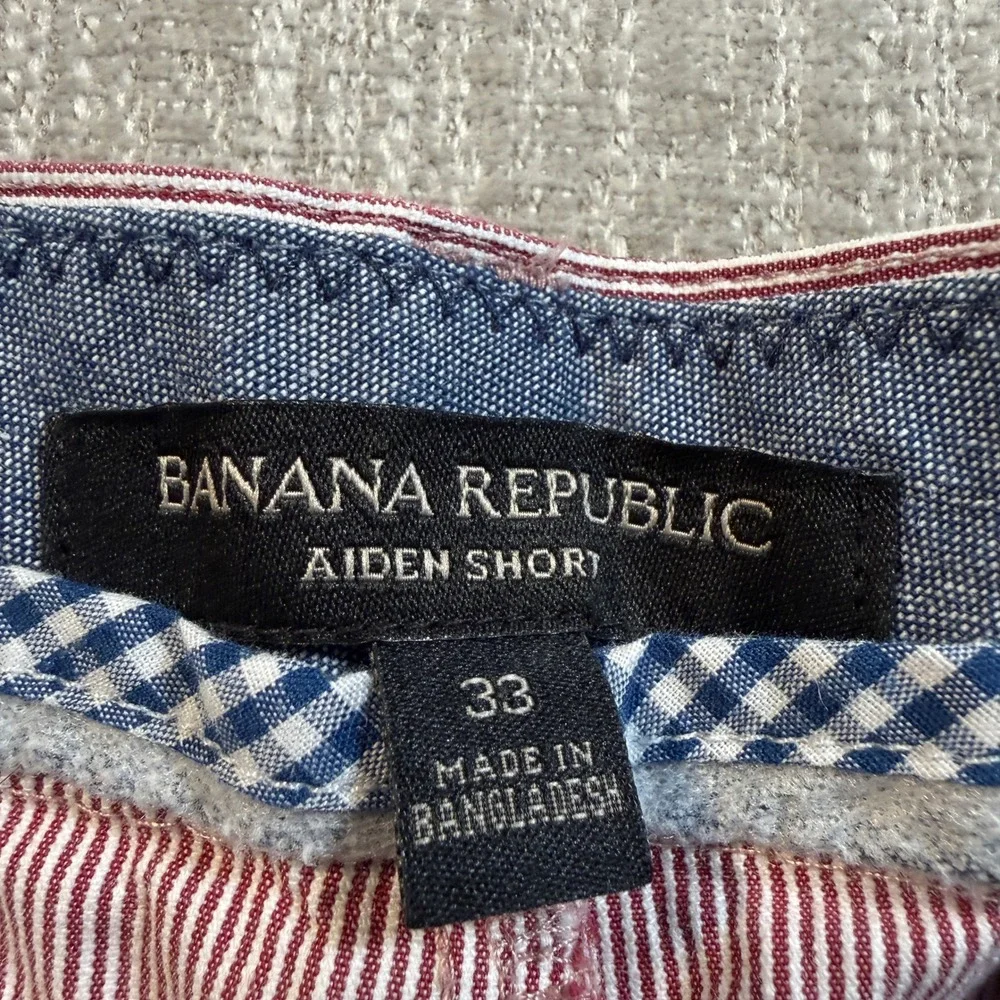 Banana Republic Aiden Shorts Mens 33 Red White Micro Stripe Slim Fit Chino 9in